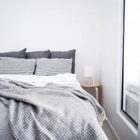 2ndhomes Central Tower Apt. Hosts 6 * Tampere